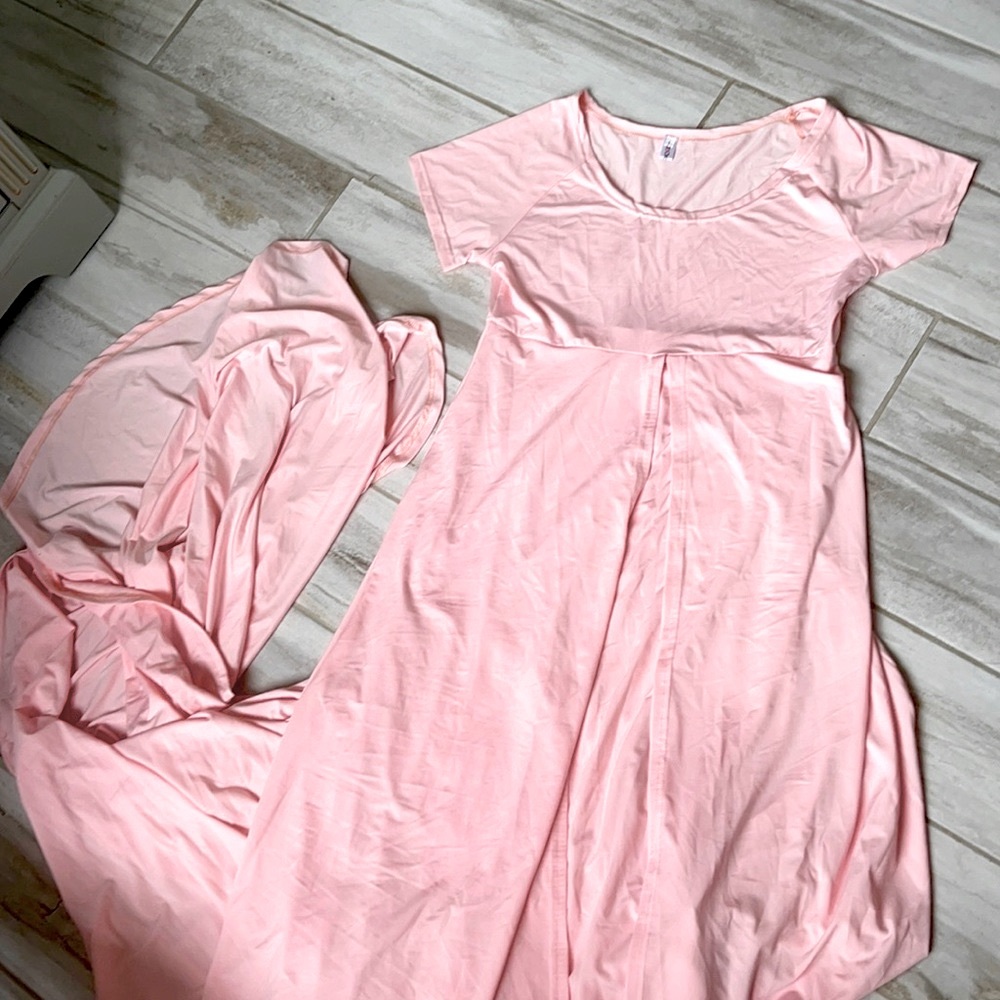 Beautiful maternity dress long with a train